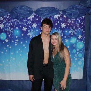 Meet your Posher, Thomas